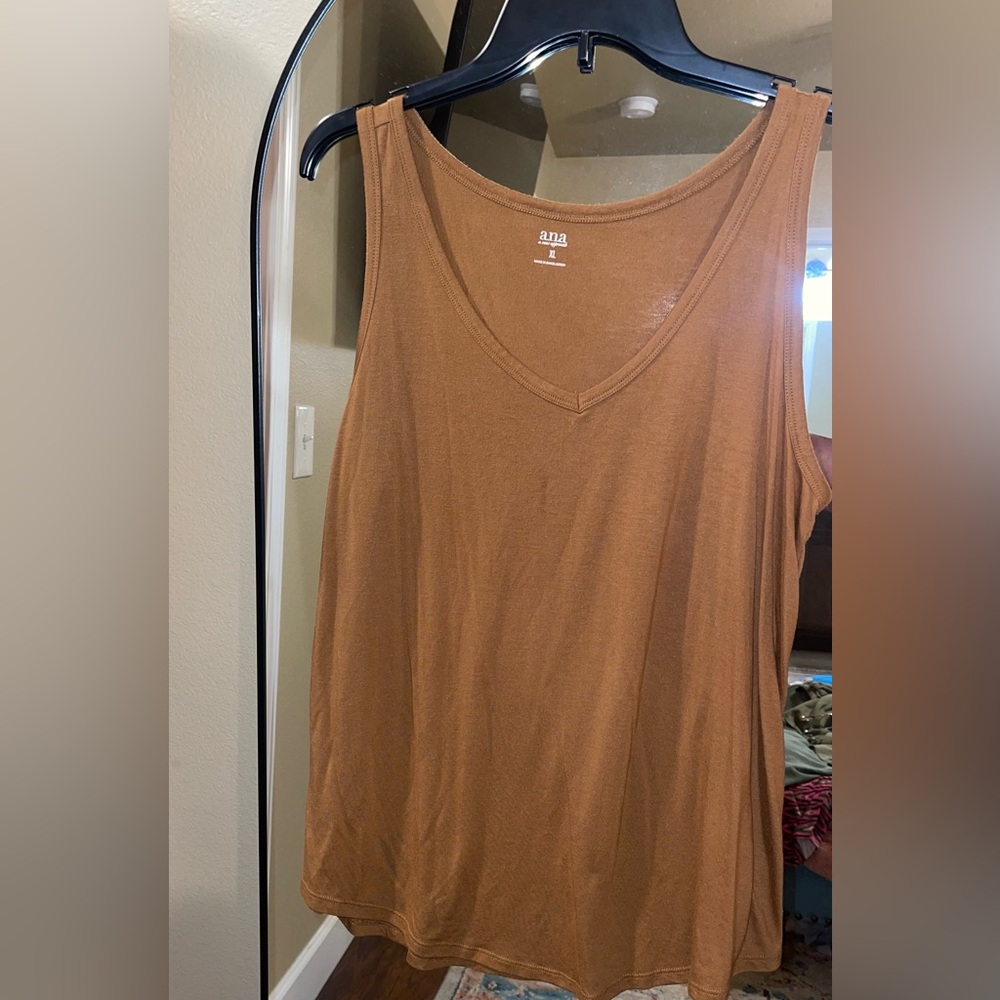 a.n.a Women's Burnt Orange V-Neck Tank Top